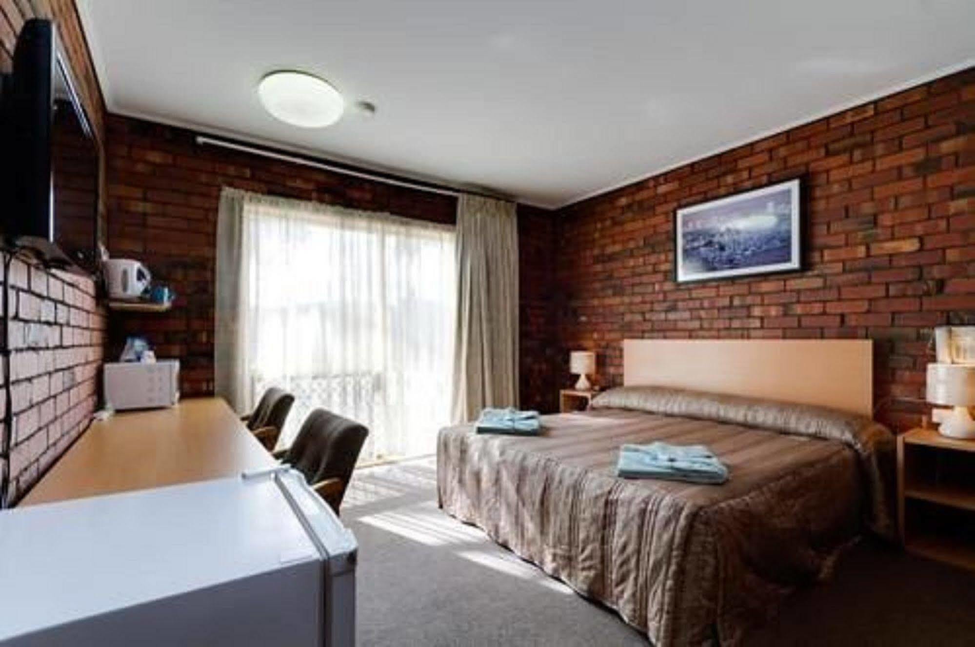 Enfield Motel Аделейд Екстериор снимка