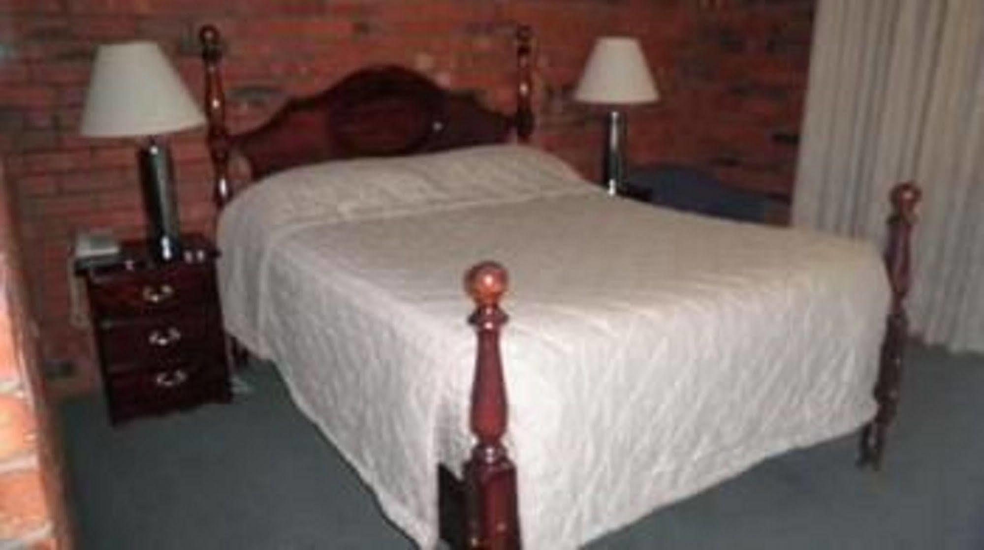 Enfield Motel Аделейд Екстериор снимка
